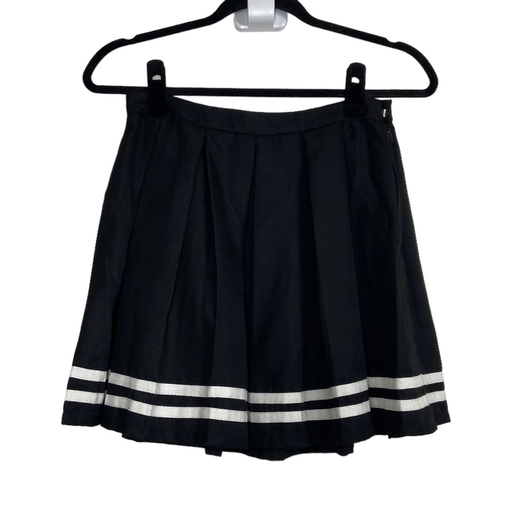 Hot Topic Skirt Pleated Striped Cheer Goth Grunge
